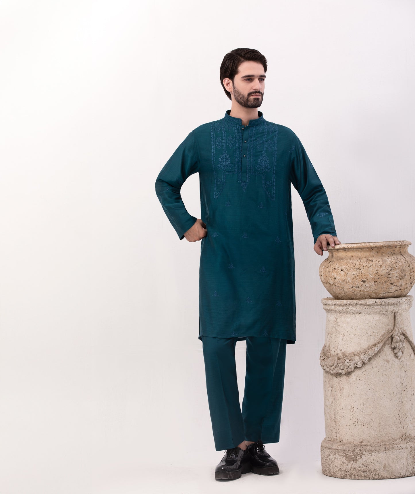 Zinc Special Cotton With Pattern Embroidery