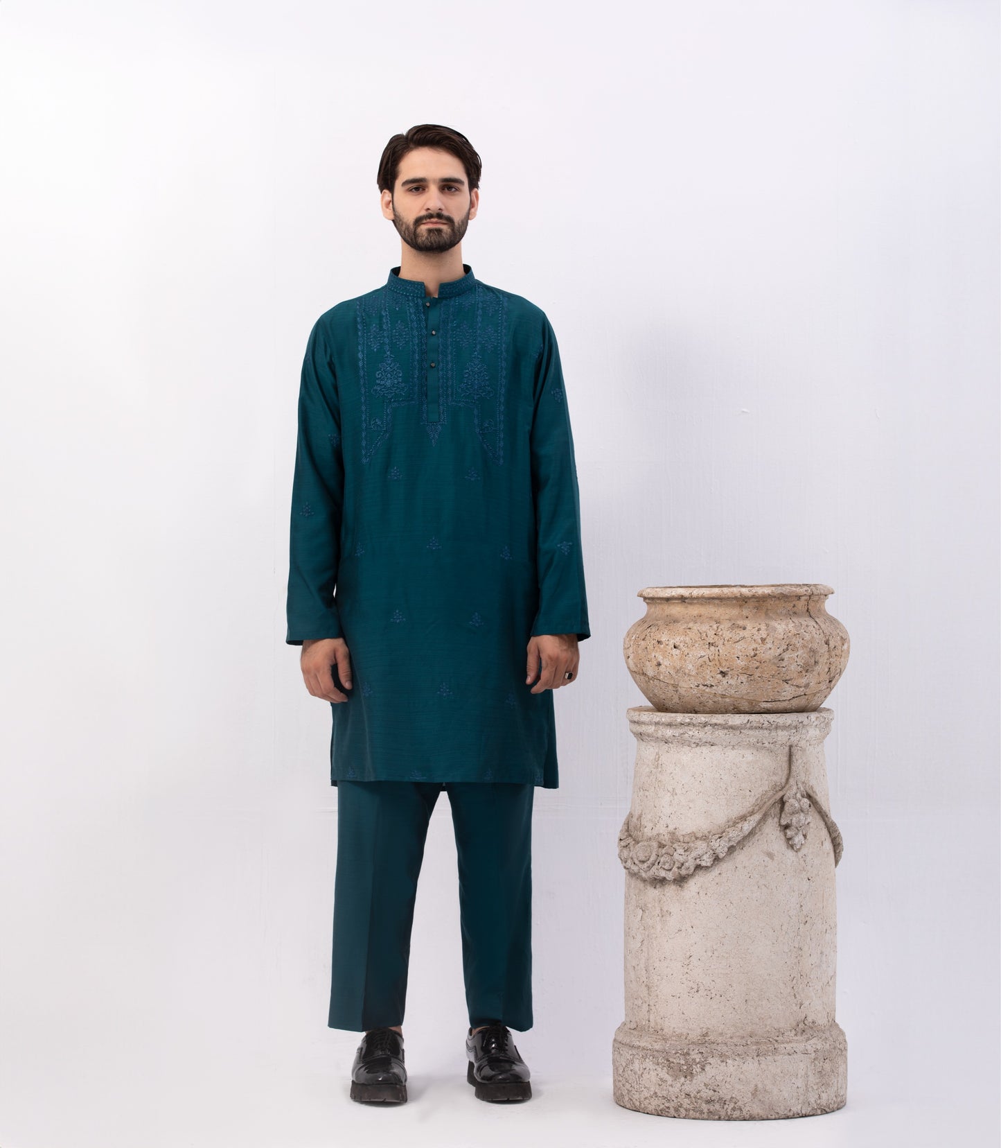 Zinc Special Cotton With Pattern Embroidery